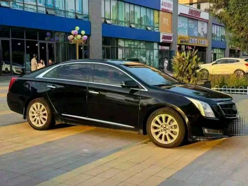 成都17年凯迪拉克XTS3