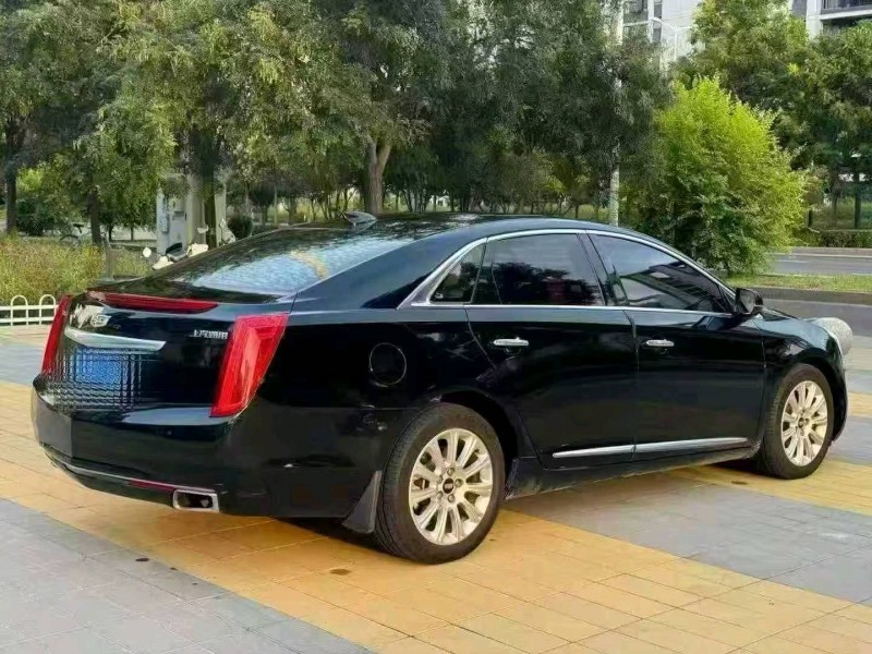 成都17年凯迪拉克XTS4