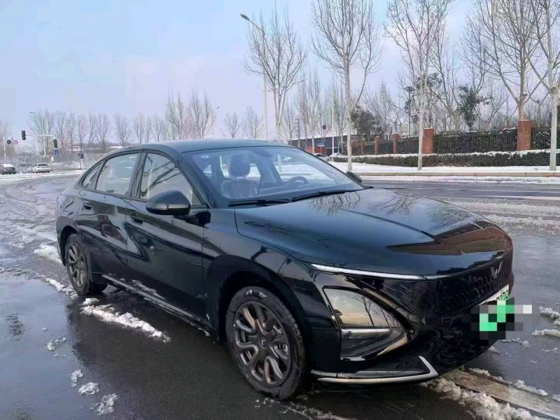 鹤壁25年五菱汽车星光2