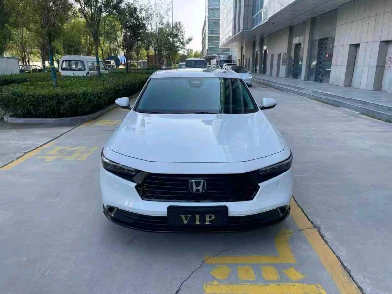 济宁23年本田雅阁1