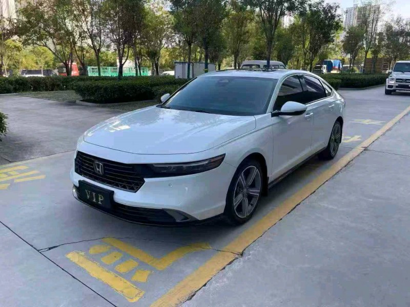 济宁23年本田雅阁2