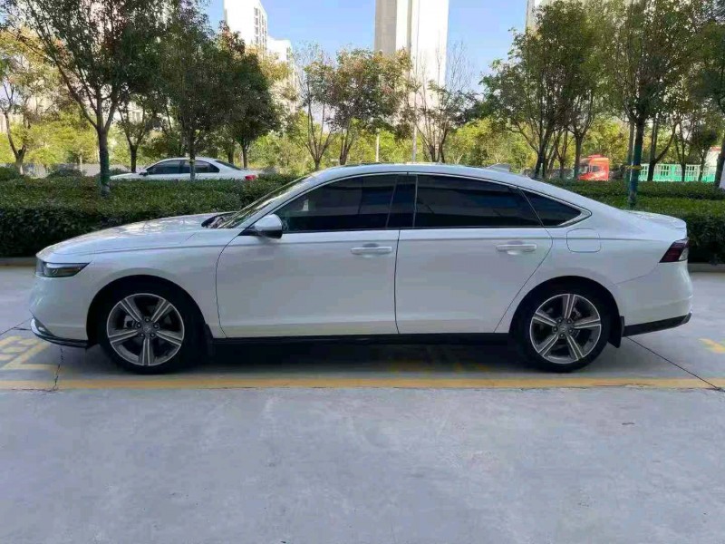 济宁23年本田雅阁9