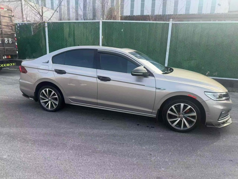 巴彦淖尔20年大众宝来3