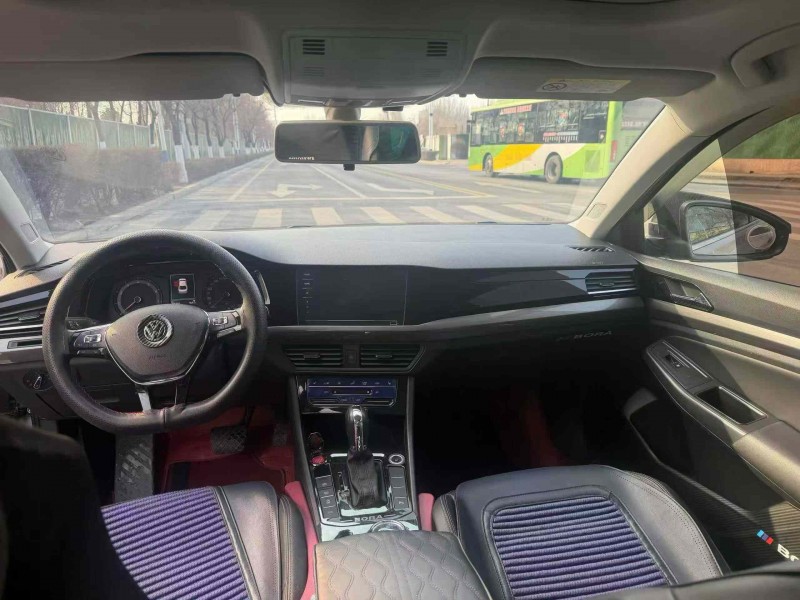 巴彦淖尔20年大众宝来6