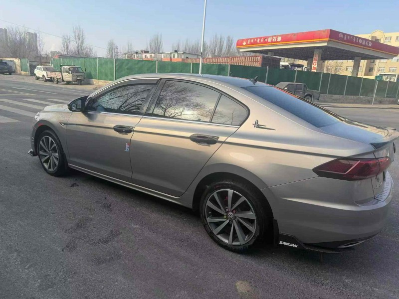 巴彦淖尔20年大众宝来7