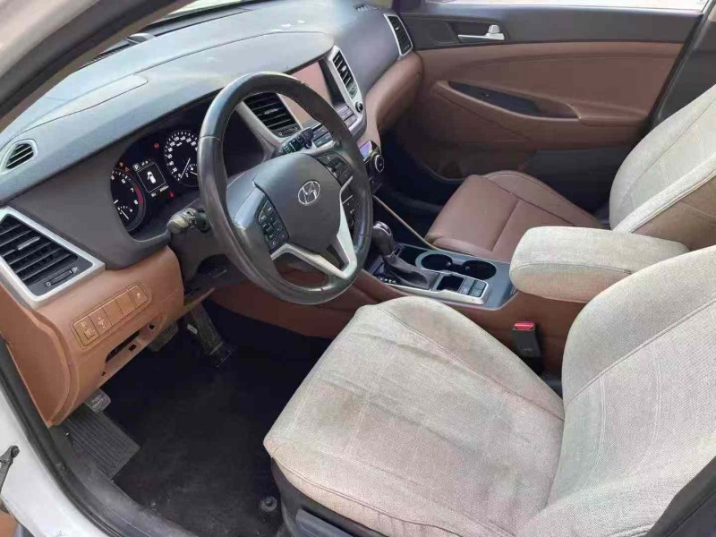 济宁18年现代途胜4