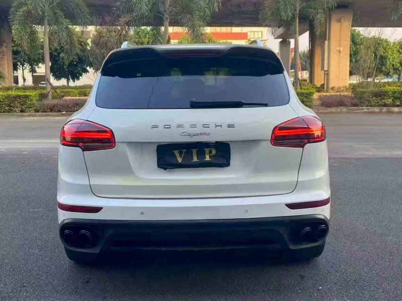 南平14年保时捷卡宴8