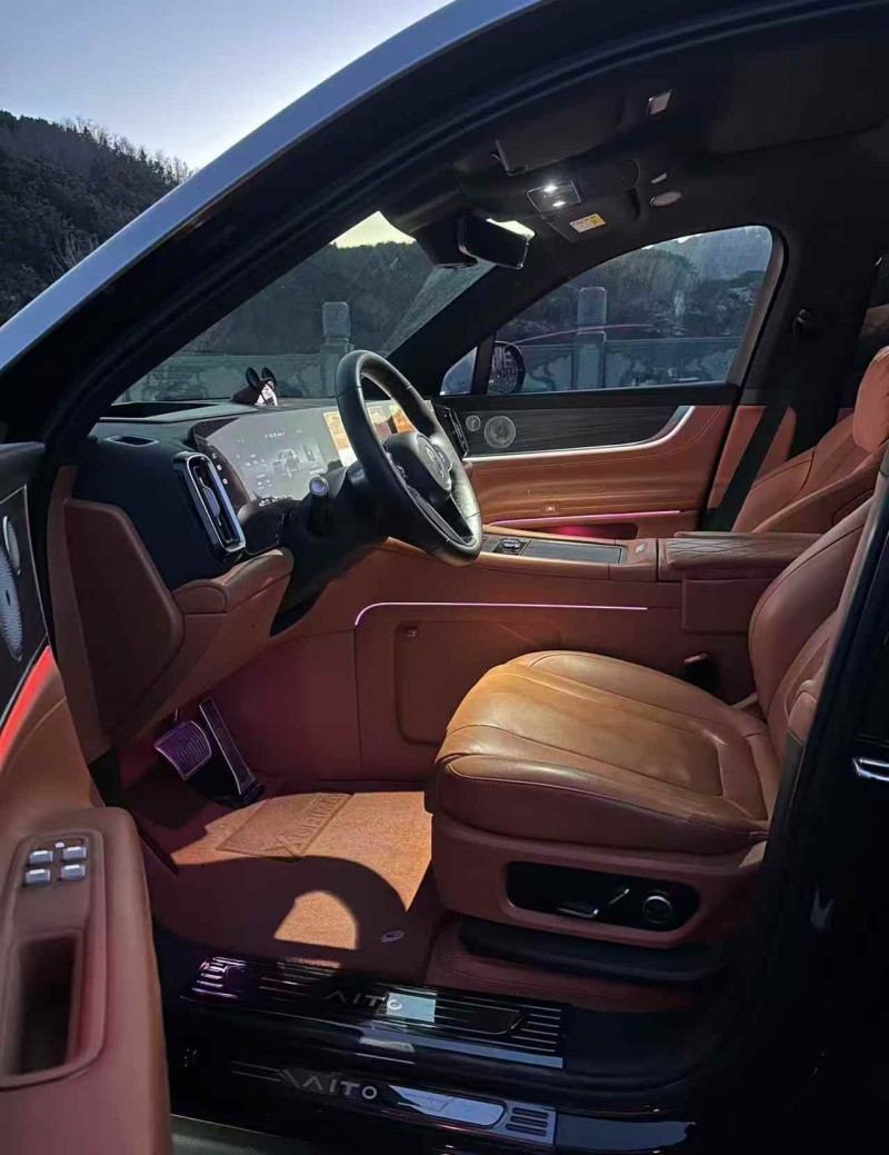 济宁24年华为智选问界4