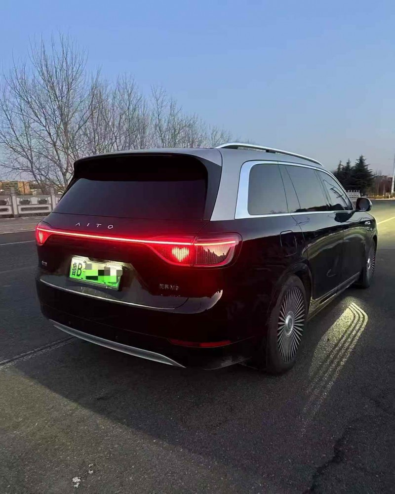 济宁24年华为智选问界6