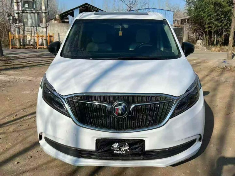 济宁19年别克GL81