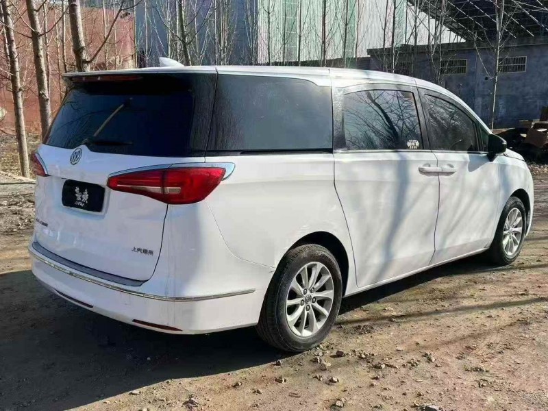 济宁19年别克GL87