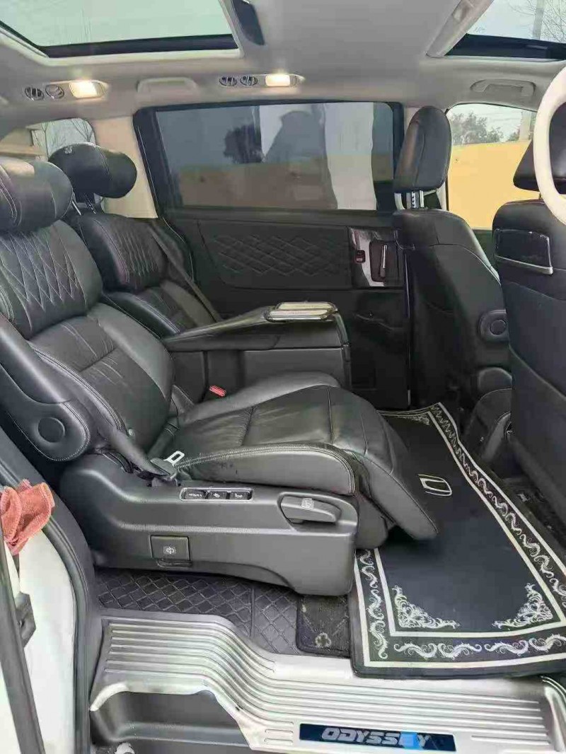 无锡21年本田艾力绅7