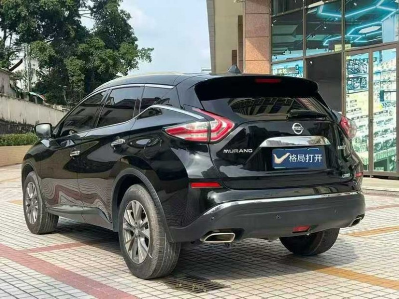 珠海18年日产楼兰8