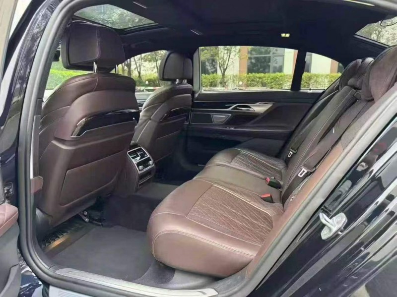 汕头19年宝马7系5