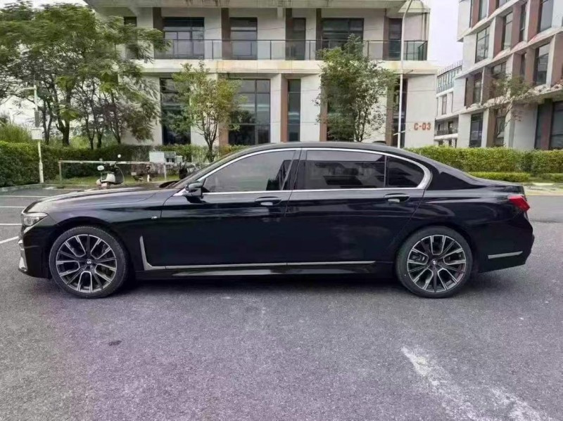 汕头19年宝马7系8