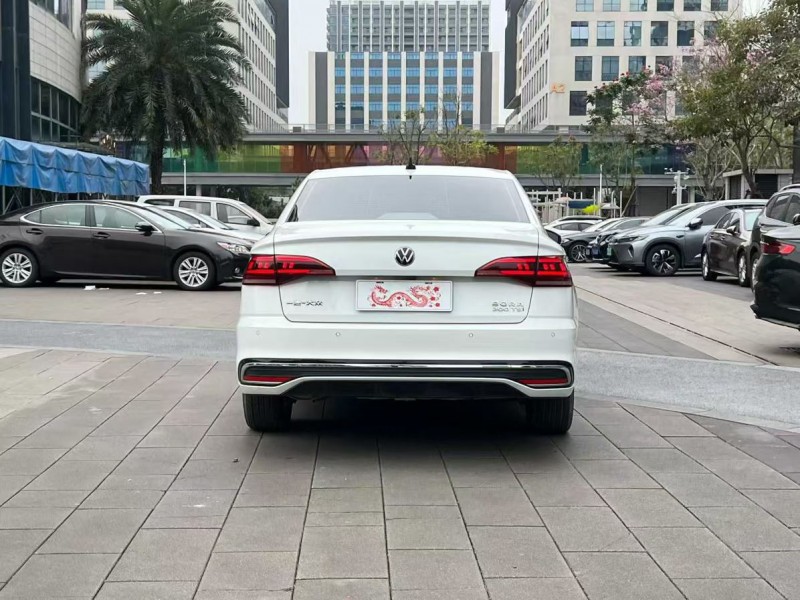 佛山22年大众宝来9