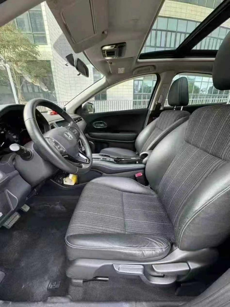 佛山15年本田缤智4