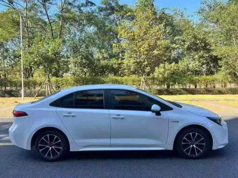 广州23年丰田雷凌7