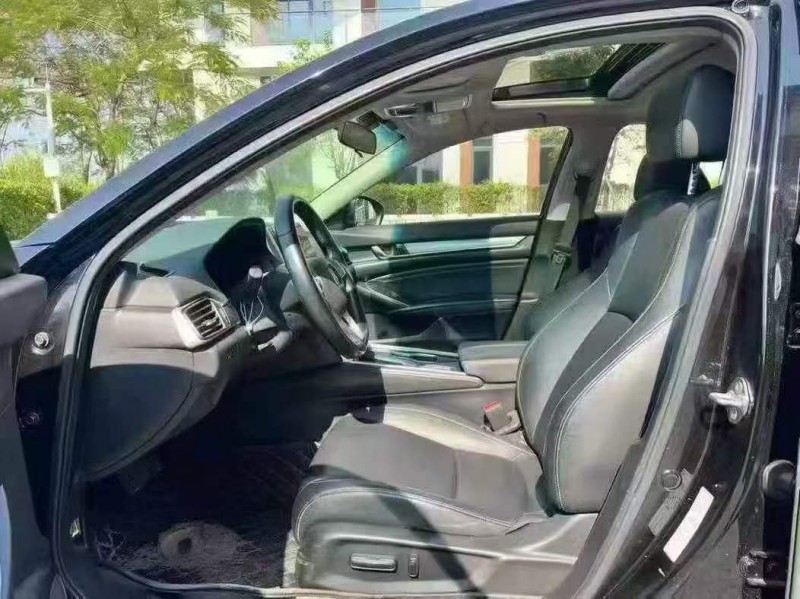 广州21年本田雅阁4