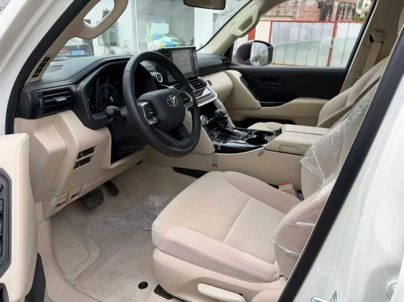 广州25年丰田兰德酷路泽4