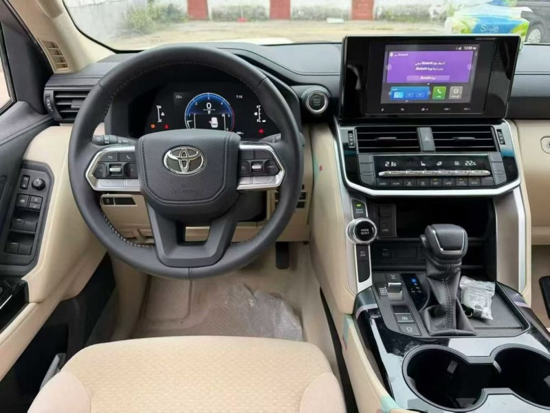 广州25年丰田兰德酷路泽5