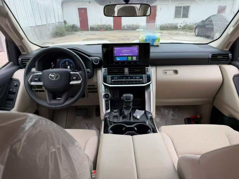 广州25年丰田兰德酷路泽6