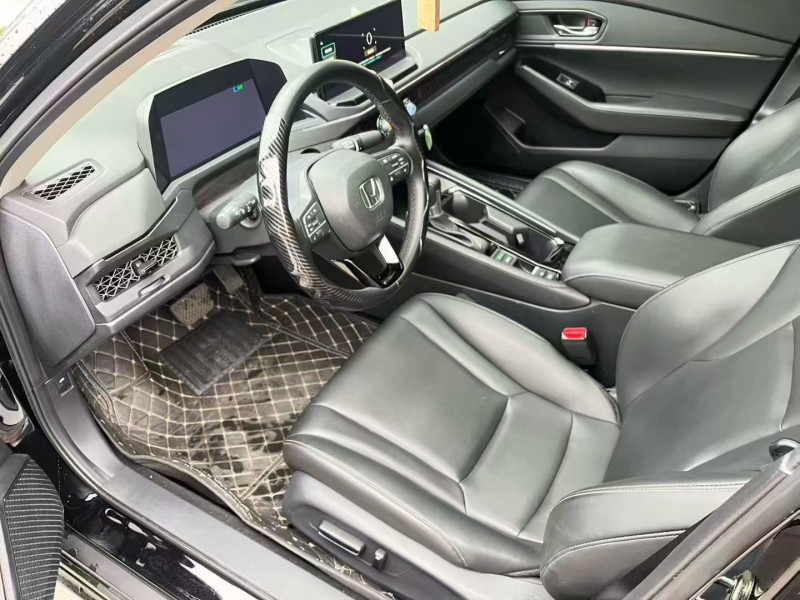 宜春25年本田雅阁2