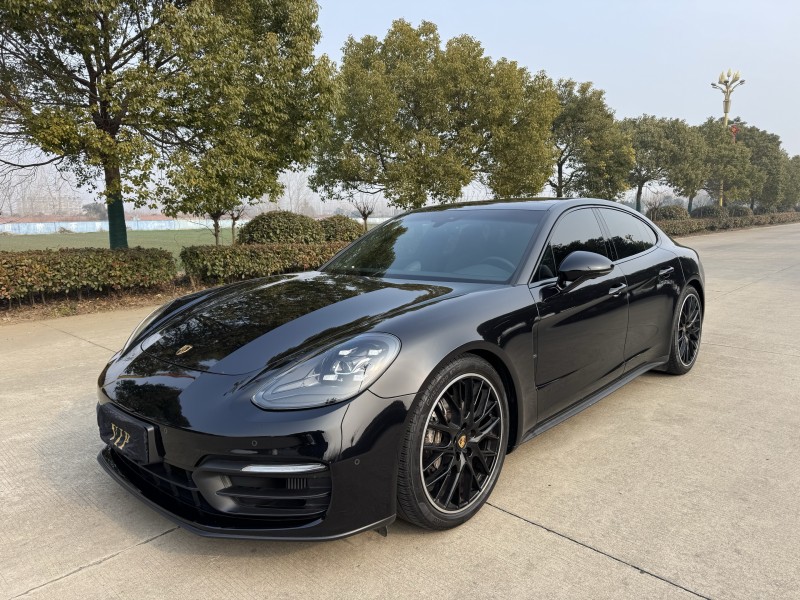 苏州22年保时捷帕拉梅拉9