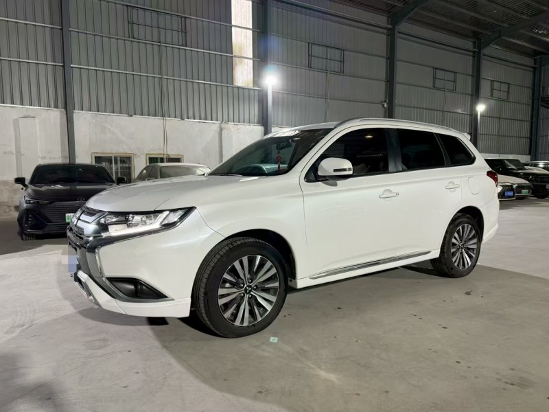 深圳23年三菱欧蓝德2