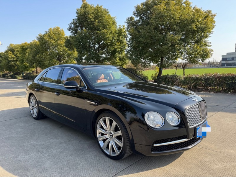 盐城16年宾利飞驰3