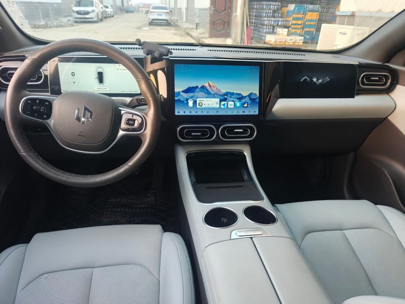 长沙24年零跑汽车C014