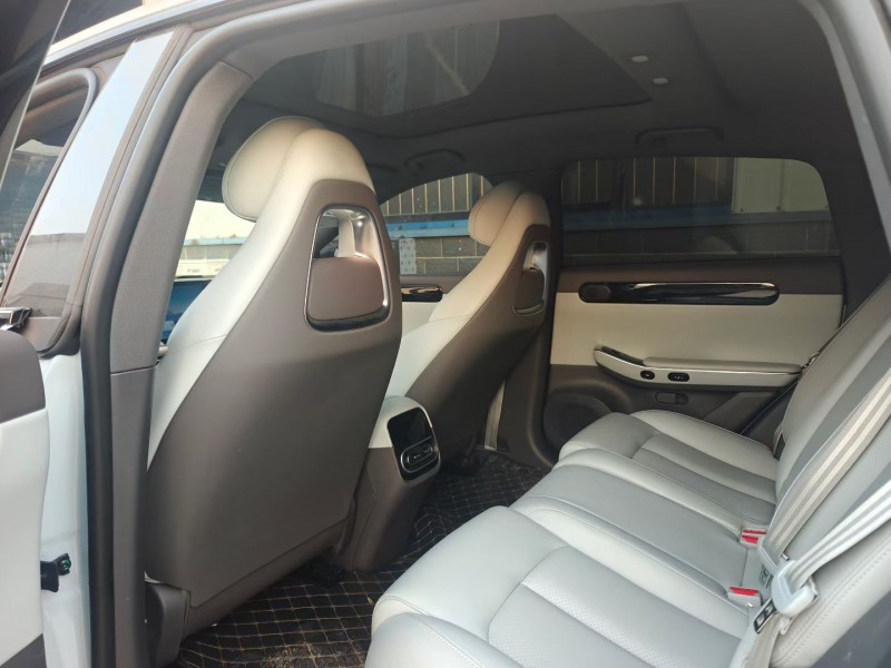 长沙24年零跑汽车C017