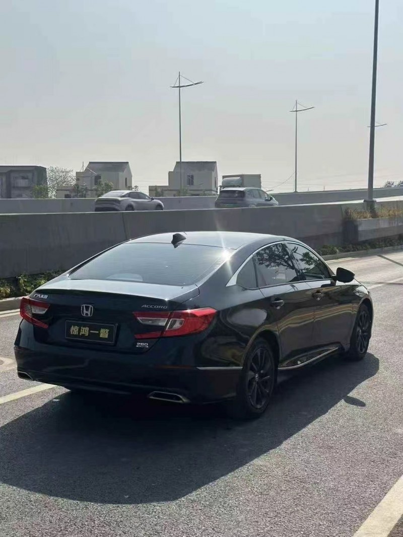 广州21年本田雅阁5