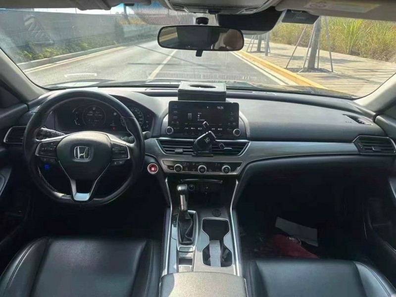 广州21年本田雅阁6