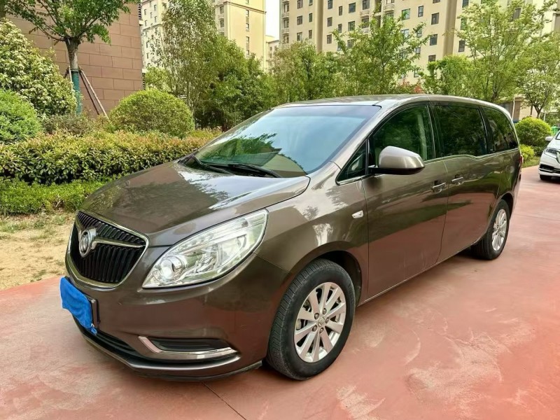 临沂17年别克GL82