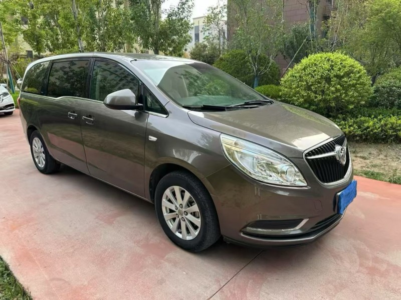 临沂17年别克GL83