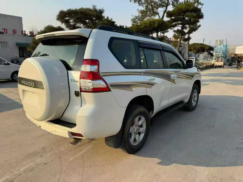 临沂16年丰田普拉多8