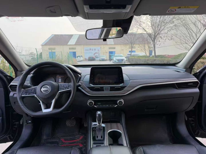 徐州22年日产天籁8