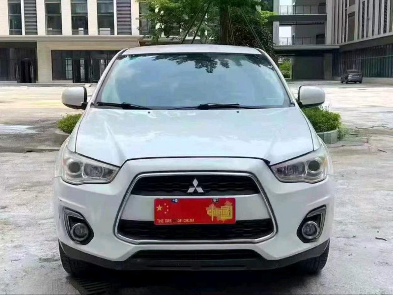 广州16年三菱劲炫1