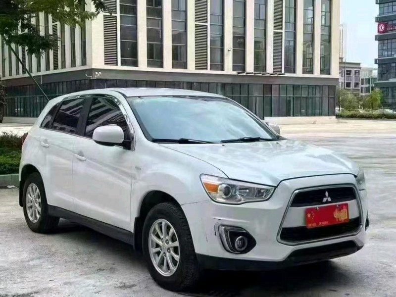 广州16年三菱劲炫2