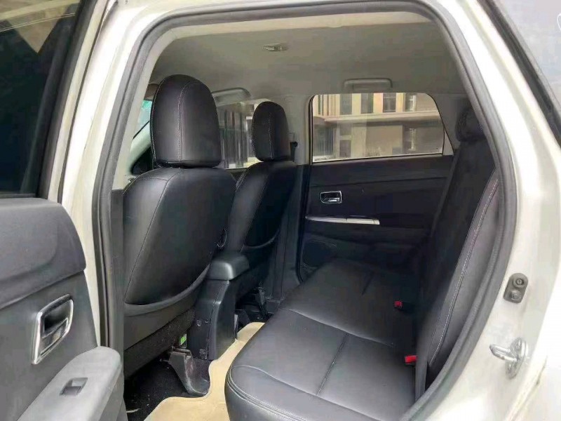 广州16年三菱劲炫7