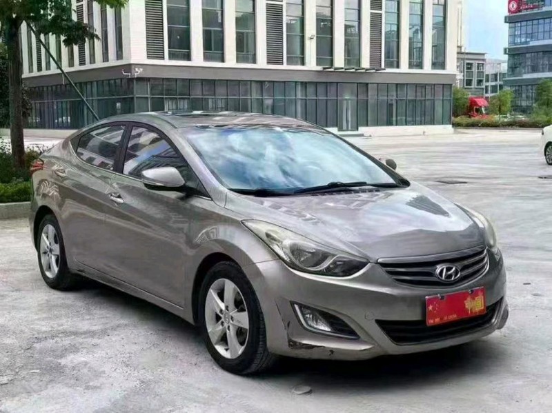 广州14年现代朗动3