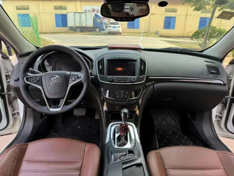 徐州14年别克君威5