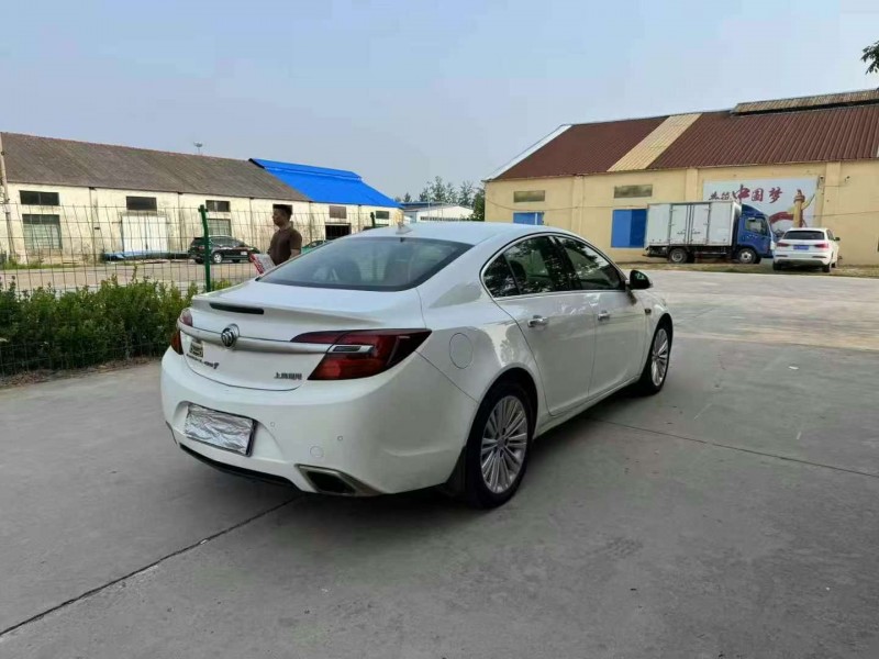 徐州14年别克君威9