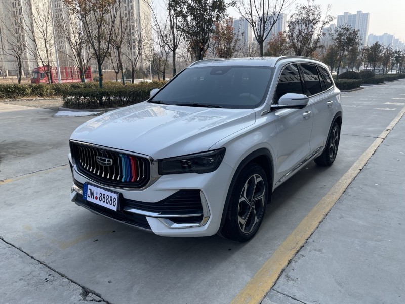 濟寧22年吉利星越2