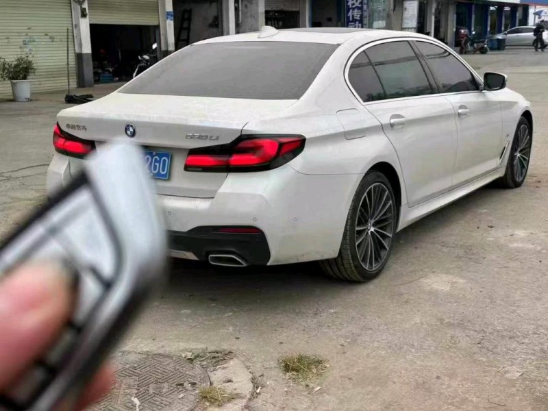 广州21年宝马5系4