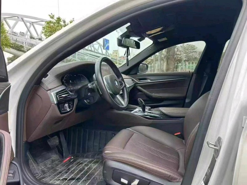 广州21年宝马5系7