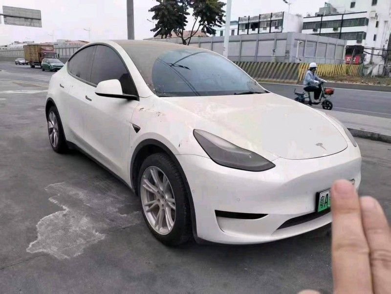 广州23年特斯拉MODEL Y1