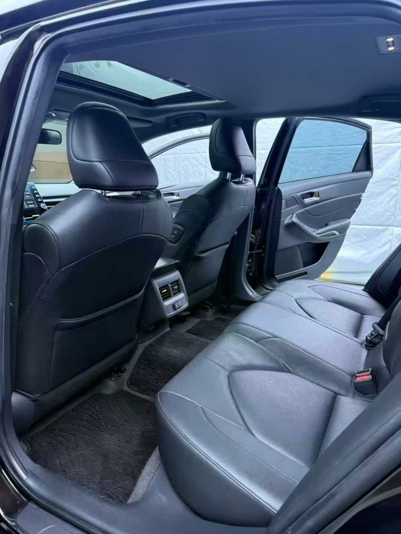 广州21年丰田亚洲龙4