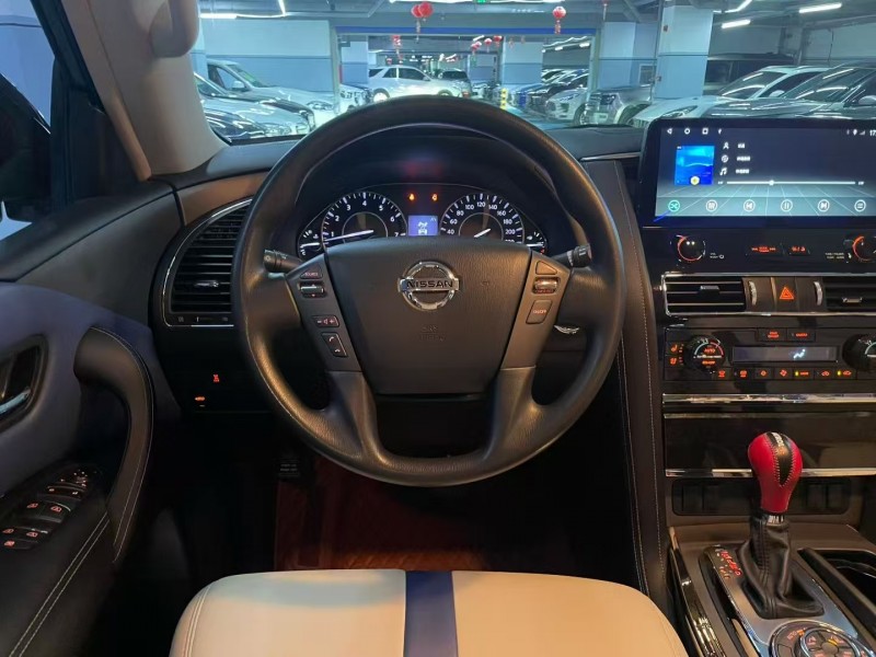 广州20年日产途乐5